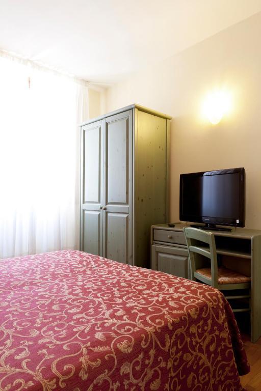 Hotel Savoia E Campana Montecatini Terme Cameră foto