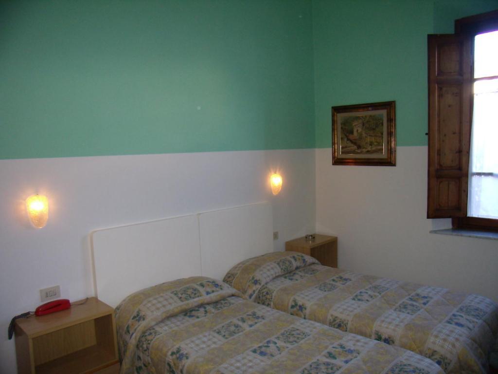 Hotel Savoia E Campana Montecatini Terme Cameră foto